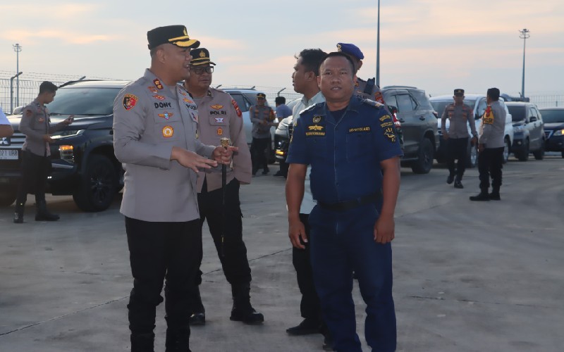 Kapolres Subang Cek Pos Yan dan Pos Pam Jalur Pantura, Pastikan Kesiapan Pengamanan Nataru 2025/2026