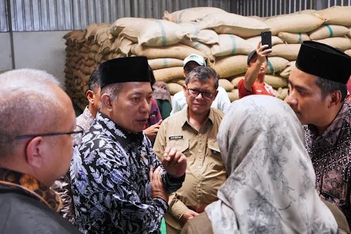 Wabup Subang Dampingi Menkop UKM Lepas Ekspor 96 Ton Kopi ke Aljazair