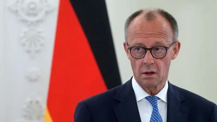 German Chancellor Says Iranian Regime Is on the Brink of Collapse Amid Deadly Protest Wave