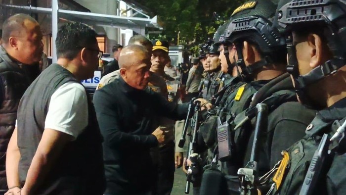 Kapolda Jabar Pimpin Patroli Skala Besar Cegah Aksi Geng Motor di Kota Bandung