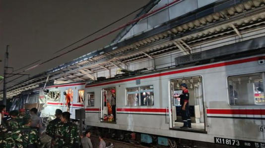 Dedi Mulyadi Pastikan Biaya Korban Ditanggung, Tabrakan Kereta di Bekasi Timur Tewaskan 7 Orang