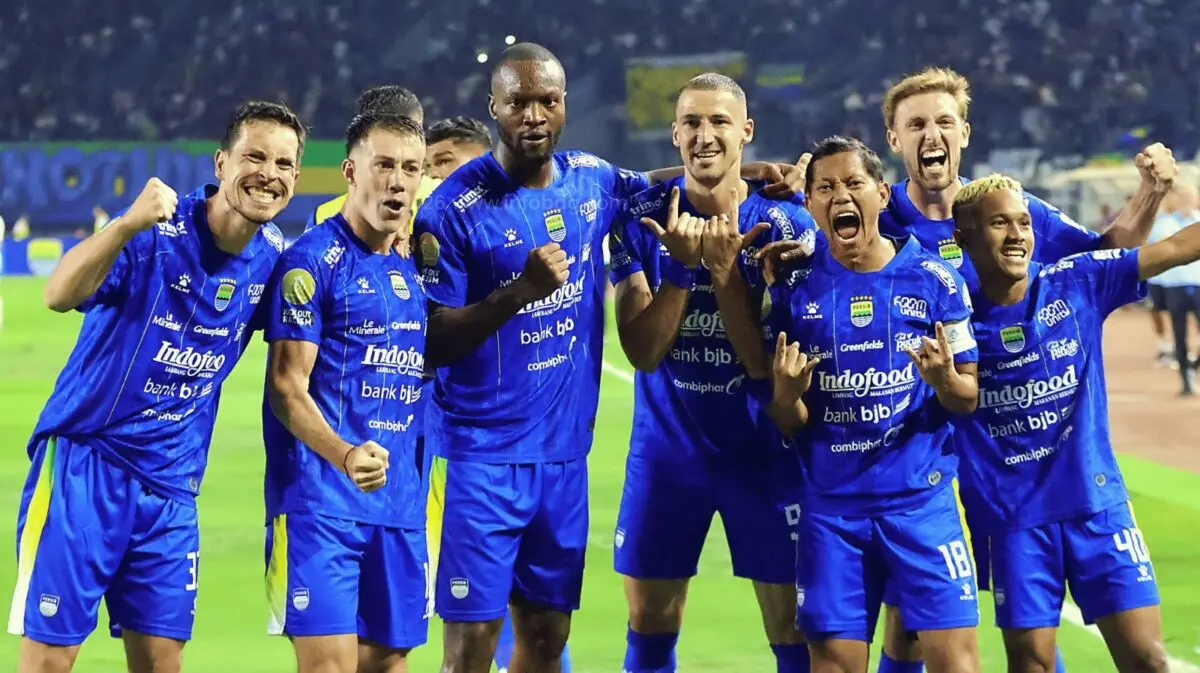 Persib Comeback 3-1 atas PSM, Maung Bandung Awali Super League dengan Kemenangan